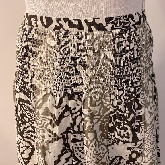 Charter club women’s 💯cotton smocked flowy skirt brown beige tan abstract 13 - Picture 3 of 10